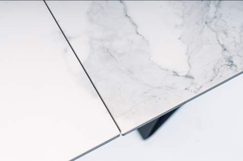 Трапезна маса с УЕСТИН III с разтегателен механизъм