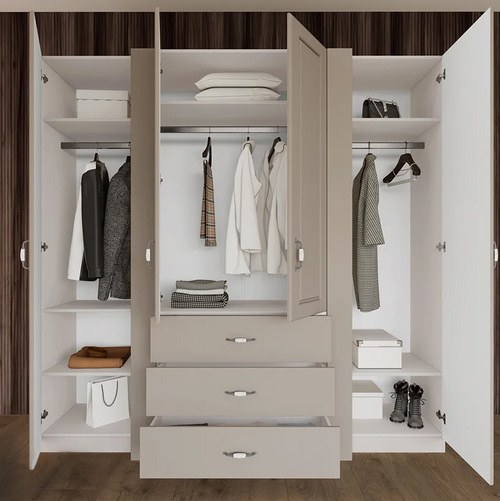 Четирикрилен гардероб БУТИК 1